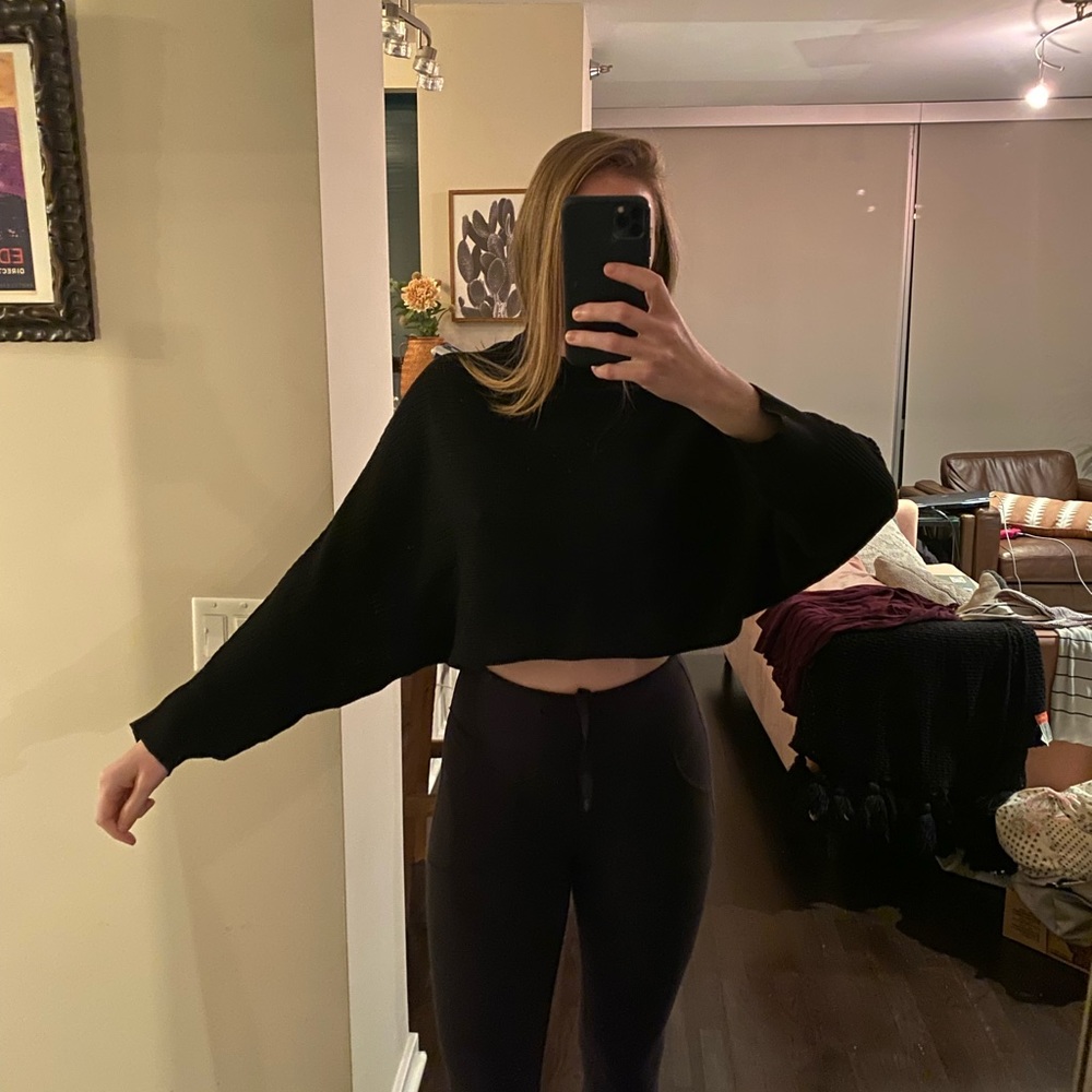 MOD REF black cropped sweater/shall with sleeves, size small